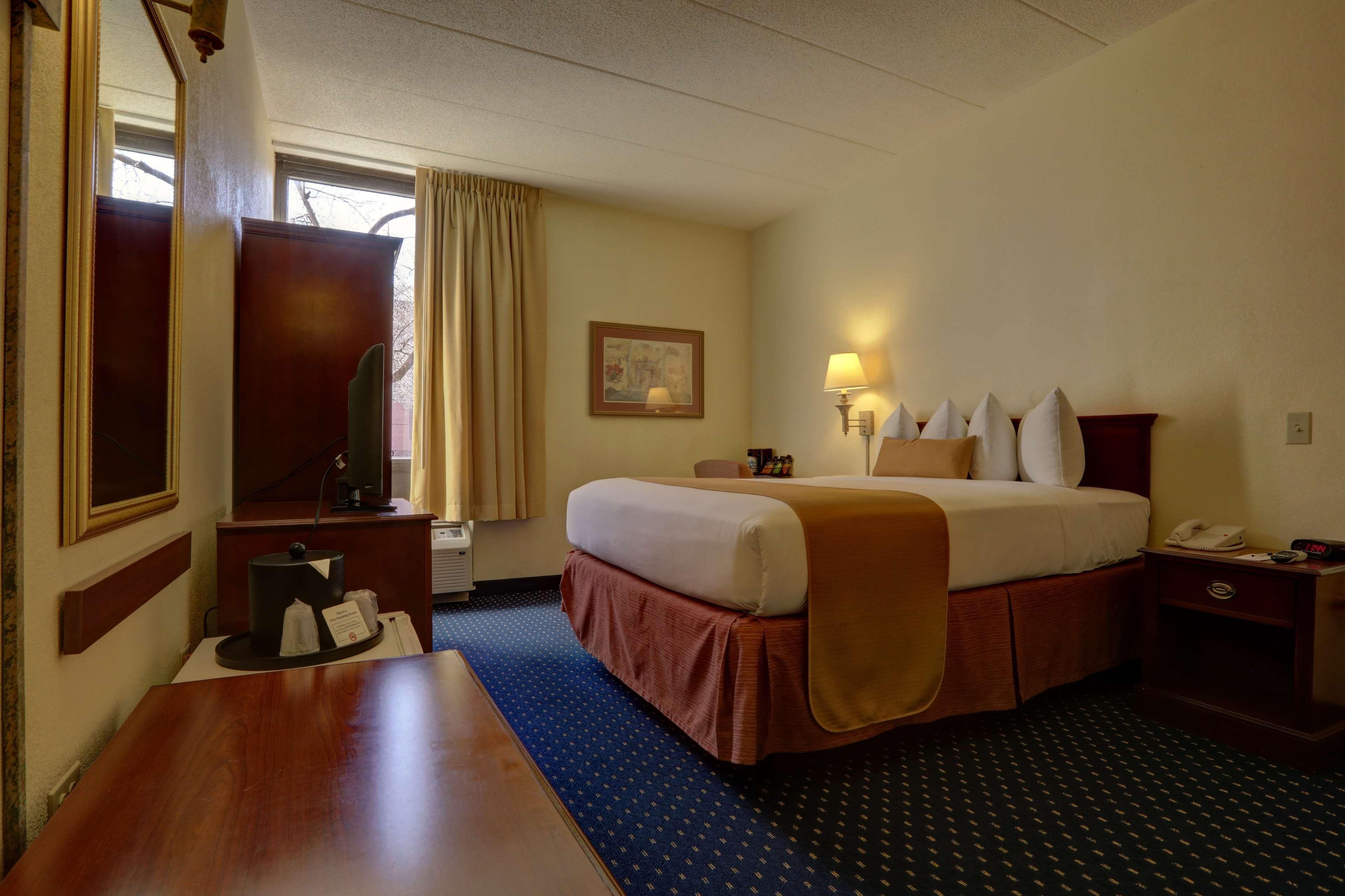 Best Western Plus North Odessa Inn & Suites Buitenkant foto