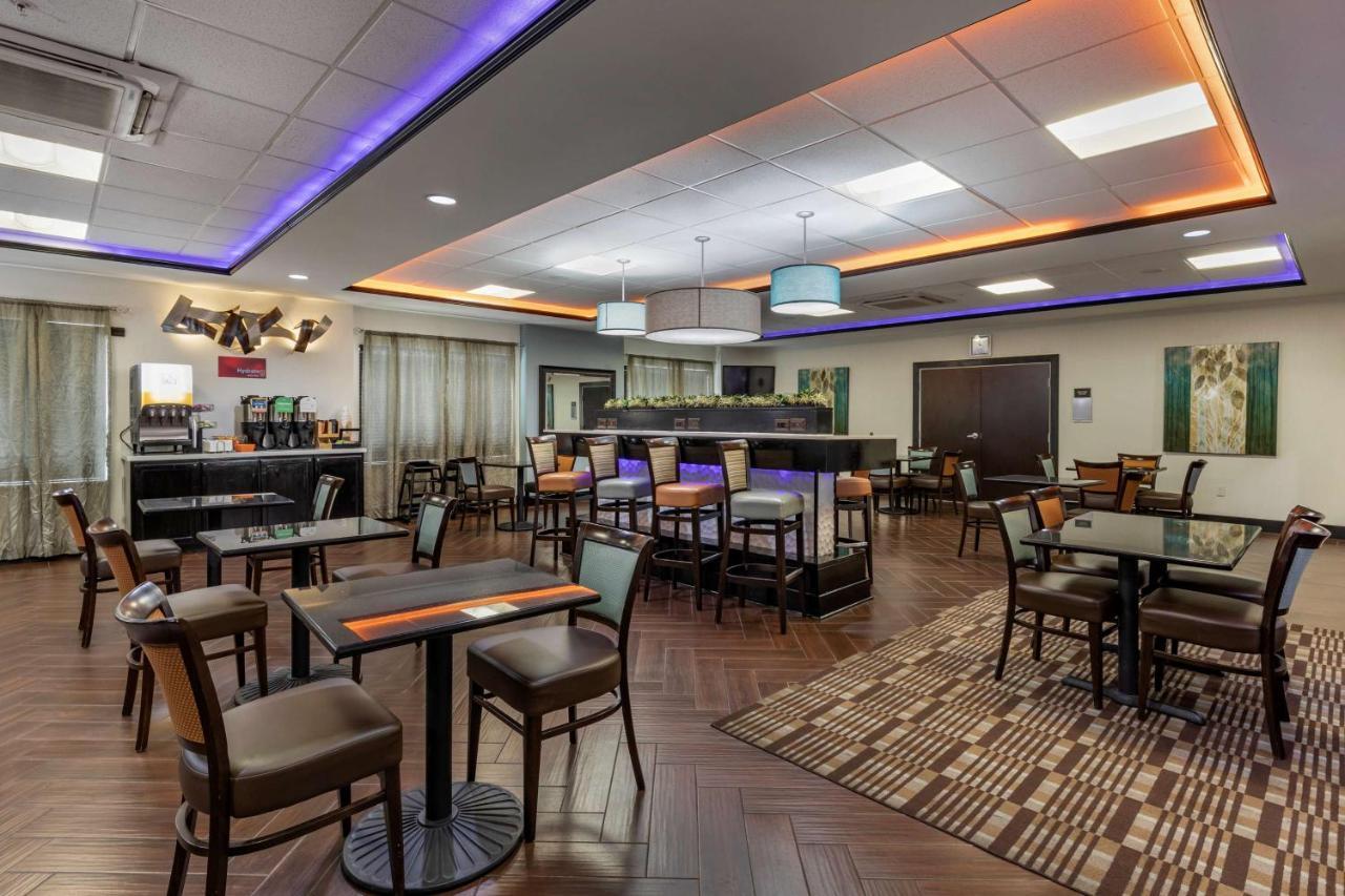 Best Western Plus North Odessa Inn & Suites Buitenkant foto
