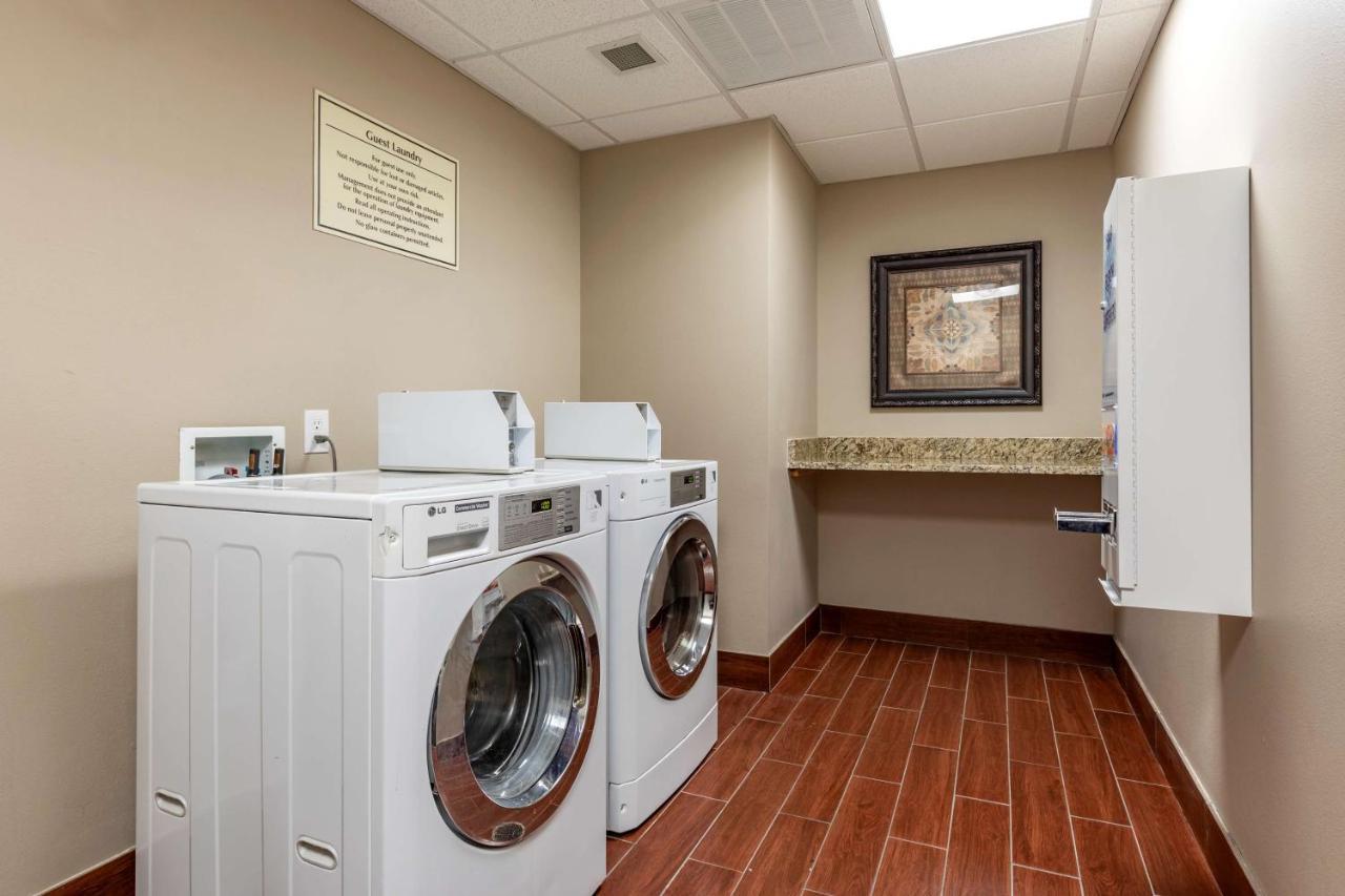 Best Western Plus North Odessa Inn & Suites Buitenkant foto