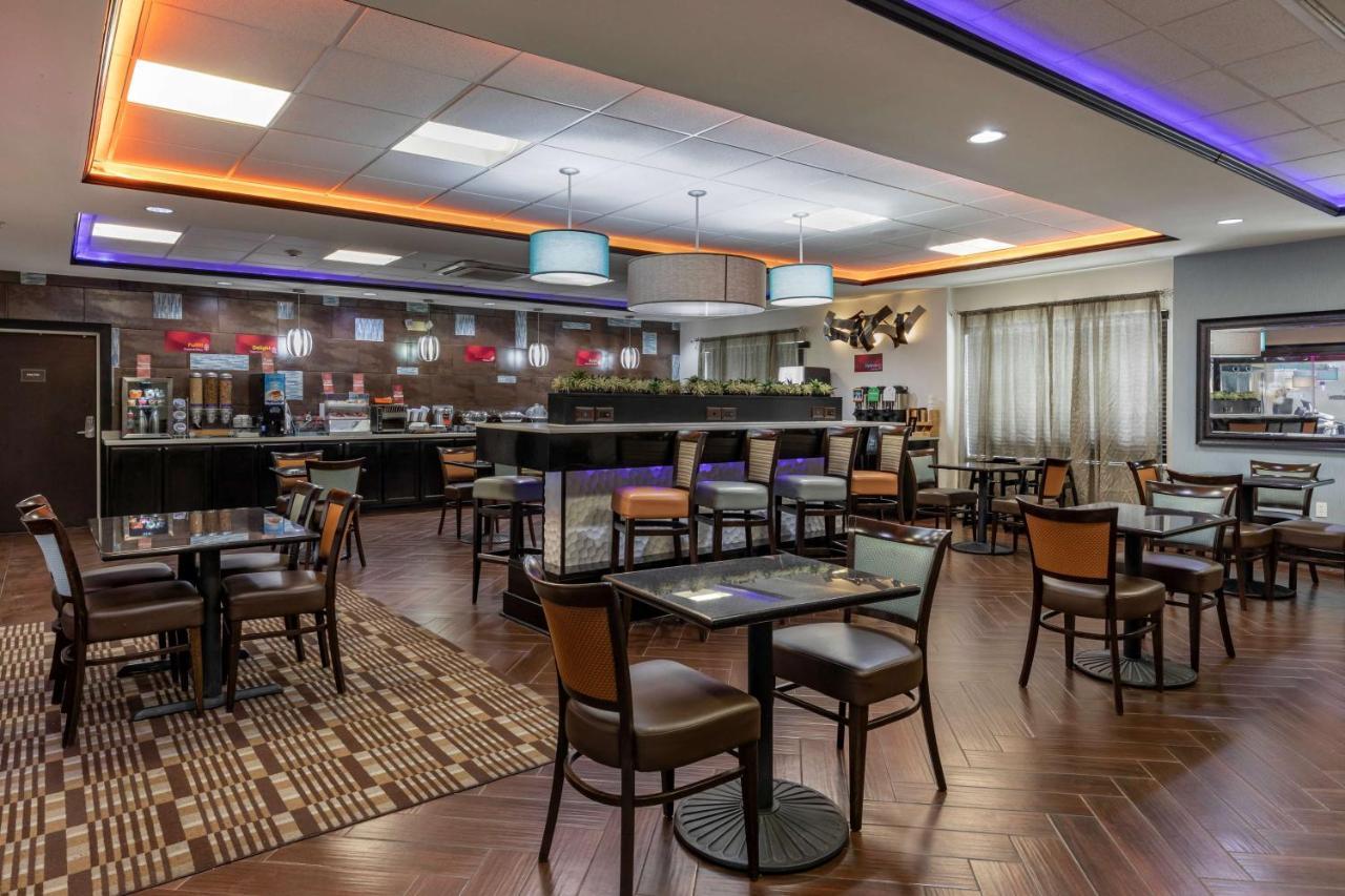 Best Western Plus North Odessa Inn & Suites Buitenkant foto